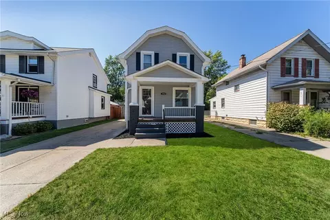 3402 W 135th St, Cleveland, OH 44111