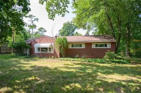 3984 Baumberger Rd, Stow, OH 44224