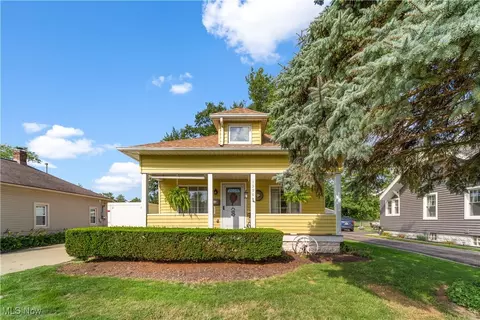 1390 Iroquois Ave, Mayfield Heights, OH 44124
