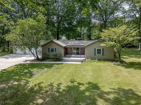 3740 Orion St NW, North Canton, OH 44720