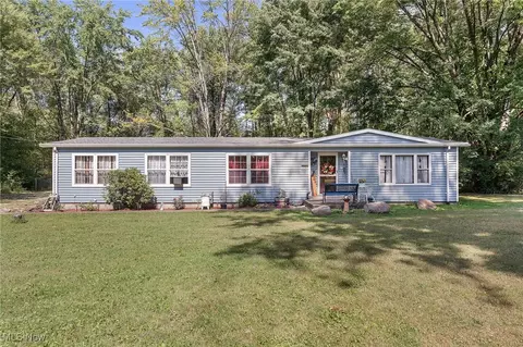 5780 Eagle Creek Rd, Leavittsburg, OH 44430