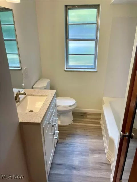 Bath - 6447 Crossview Rd, Seven Hills, OH 44131 photo 1 of 3