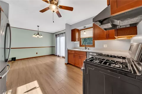 3145 Gale Rd, Willoughby, OH 44094 photo 9