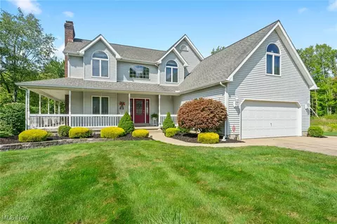 4076 Shallow Creek Dr, Struthers, OH 44471