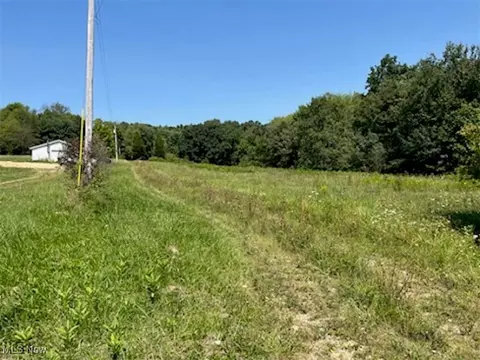 14454 Fink Rd, Kensington, OH 44427