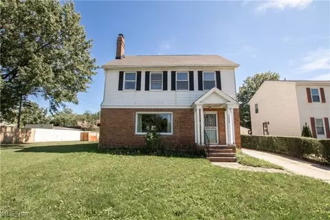 3225 E 140th St, Shaker Heights, OH 44120