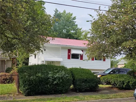 1071 Forbes Ave, Akron, OH 44306
