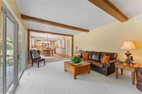 Living - 93 Rockyledge Dr, Struthers, OH 44471 photo 1 of 2