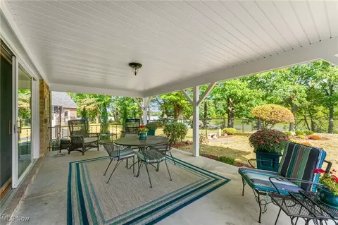 Exterior - 93 Rockyledge Dr, Struthers, OH 44471 photo 3 of 10