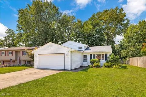 429 Hickory Ln, Painesville, OH 44077