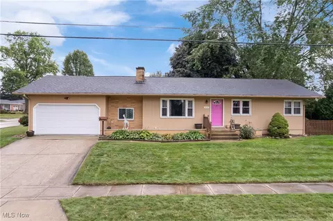 4090 Highland Dr, Mogadore, OH 44260