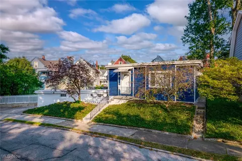 1451 Blossom Park Ave, Lakewood, OH 44107