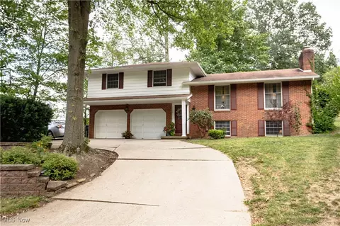 11087 Northwood Ave NE, Bolivar, OH 44612