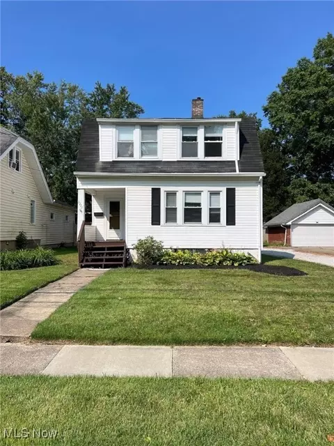 2772 6th St, Cuyahoga Falls, OH 44221