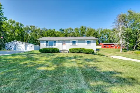 959 Thierry Ave, Akron, OH 44306