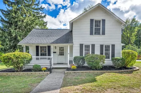 8440 Nowlen St, Mentor, OH 44060