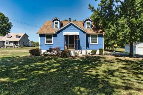 11236 W Pine Lake Rd, Salem, OH 44460