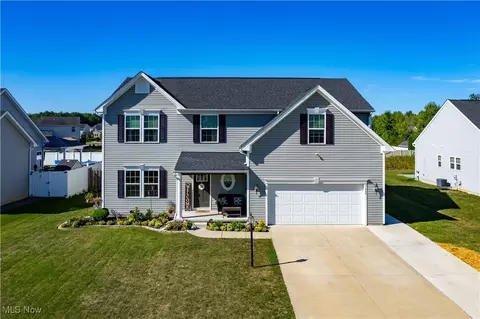 31849 Suncrest Cir, North Ridgeville, OH 44039
