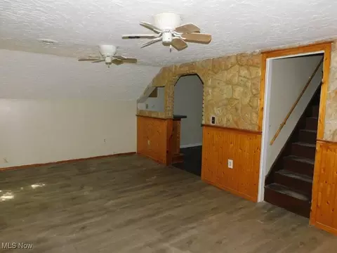 420 W 54th St, Ashtabula, OH 44004 photo 9
