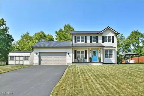 3756 Castle Ct, Youngstown, OH 44511