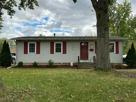 823 Stanford Ave, Elyria, OH 44035