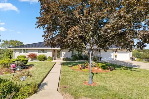 420 Juanita St, Steubenville, OH 43952