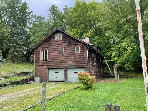 12780 Millview Ln, Chardon, OH 44024