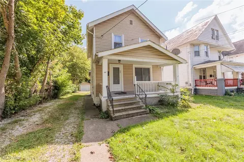 Exterior - 547 Brown St, Akron, OH 44311 photo 2 of 6