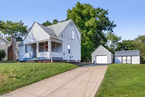 1325 17th St NE, Canton, OH 44705