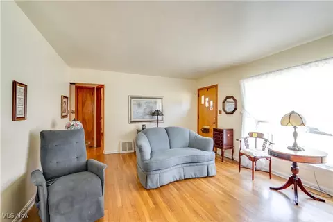 Living - 82 E Dresden Ave, Akron, OH 44301 photo 4 of 4