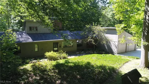 13716 Cuyahoga Trl, Novelty, OH 44072