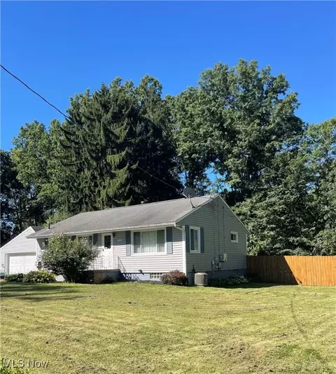 3646 Sanford Ave, Stow, OH 44224