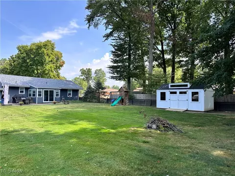 Exterior - 19 Lake Shore Dr, Youngstown, OH 44511 photo 6 of 6