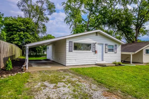 1619 Eastwood Ave, Akron, OH 44305