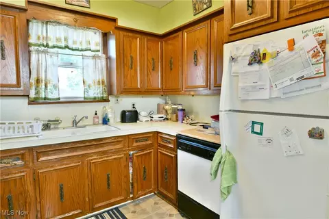 Kitchen - 295 E 2nd St, Girard, OH 44420 photo 6 of 6