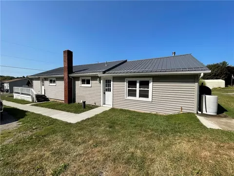 32136 Parkview Rd, Hanoverton, OH 44423