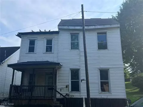 154 E Warren St, Cadiz, OH 43907