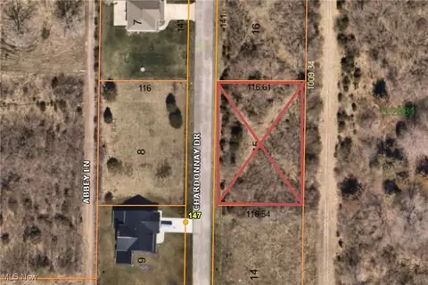 15 Chardonnay Dr, Kelleys Island, OH 43438