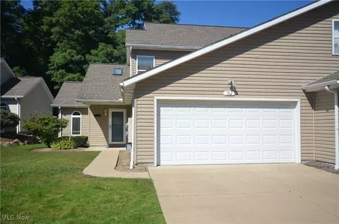 302 Westberry Cir, Tallmadge, OH 44278