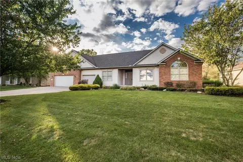 1837 Cheswold Cir NE, North Canton, OH 44720