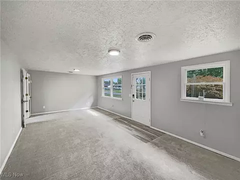 Living - 850 Case Ave, Elyria, OH 44035 photo 4 of 4