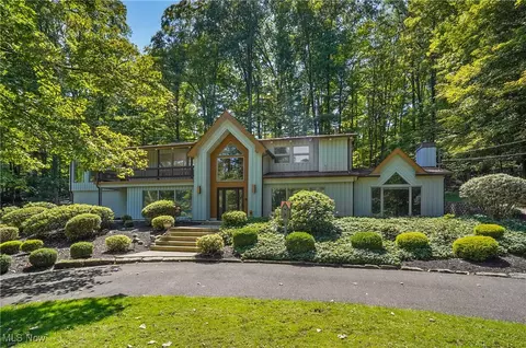 3680 Granger Rd, Akron, OH 44333