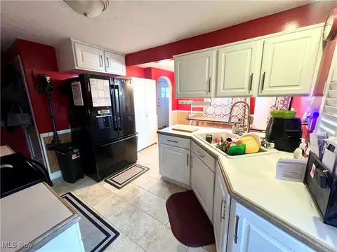 Kitchen - 2510 Nicholas Pl NW, Canton, OH 44708 photo 1 of 3