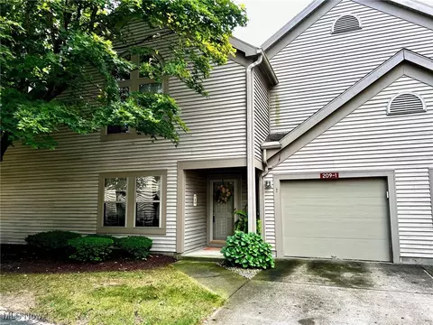 209 S Aspen Ct #1, Warren, OH 44484