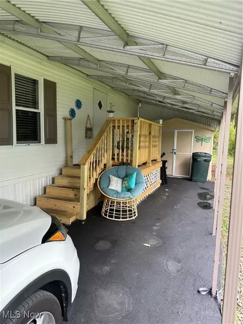 Exterior - 166 Brook Dr, Brookfield, OH 44403 photo 1 of 2