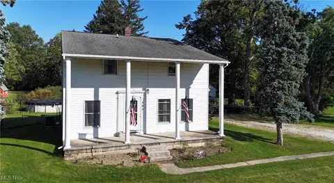 303 Cottage St, Fremont, OH 43420