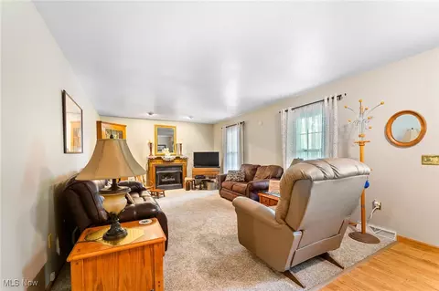 220 Pendleton St, Lisbon, OH 44432 photo 5