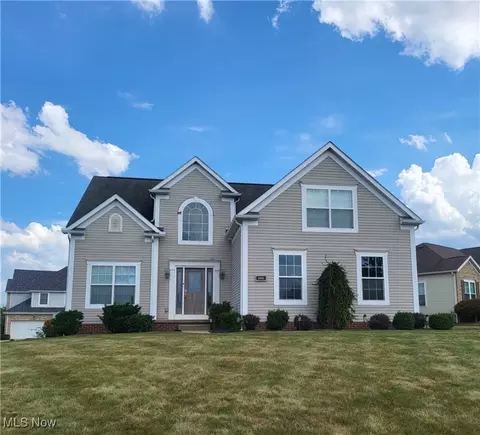 106 Canterbury Ct, Columbiana, OH 44408