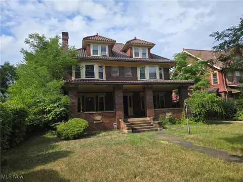 11103 Wade Park Ave, Cleveland, OH 44106