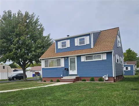 16150 Richard Dr, Brook Park, OH 44142